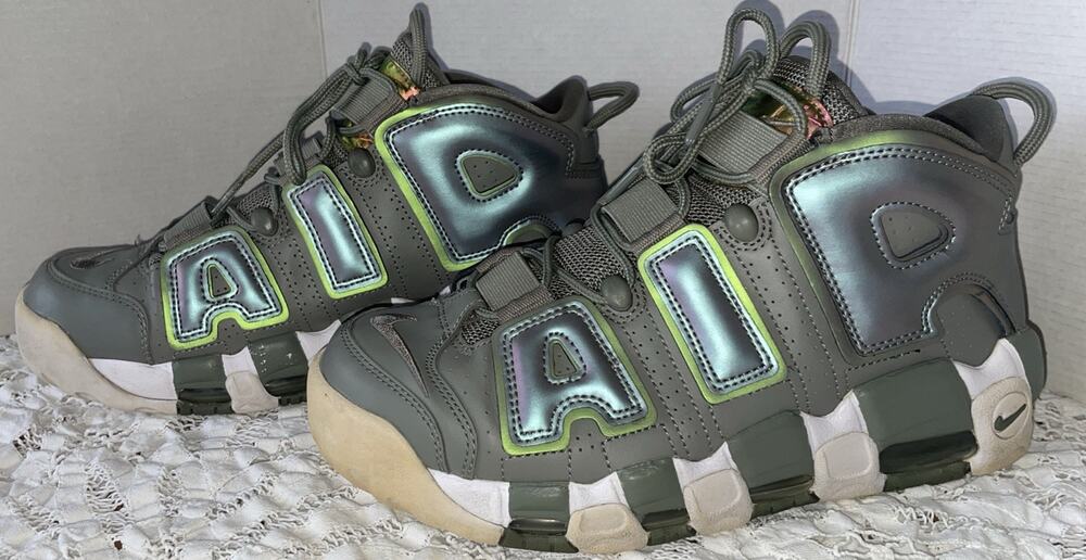 NIKE AIR MAX MORE UPTEMPO IRIDESCENT 917593-001 WOMEN'S Size 8.5 Green